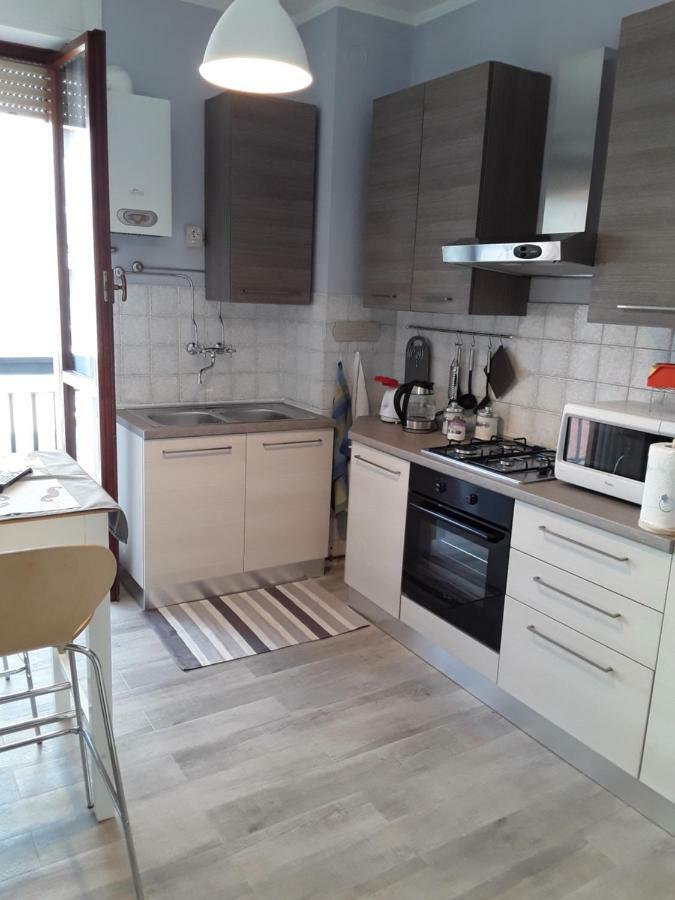 Bilocale Centro Biella Apartment ภายนอก รูปภาพ